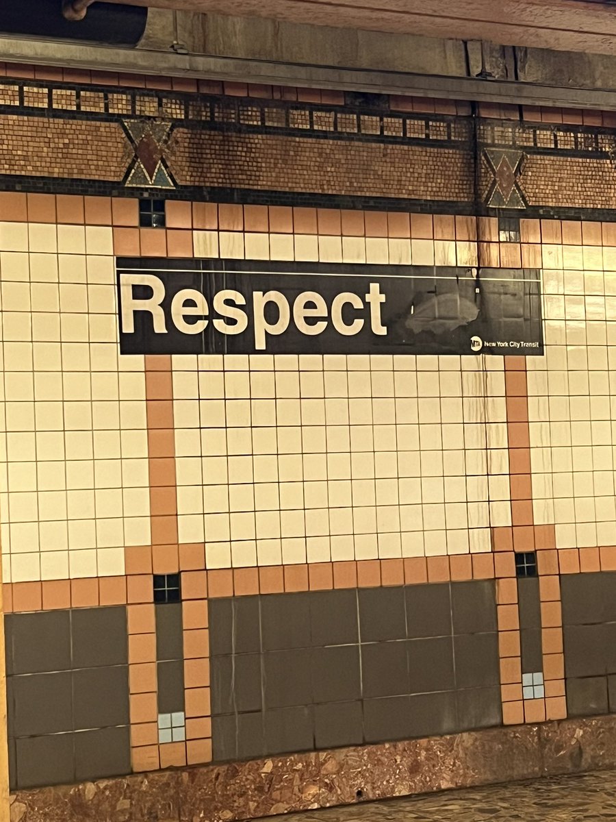 Fond memories of our trip to NY last year to speak at #NFTNYC about the importance of #CommunityBuilding while connecting and meeting with so many of our artist friends irl, as we see everyone gearing up for this years conference. Have fun and make art (friends) 🪩✨✌️