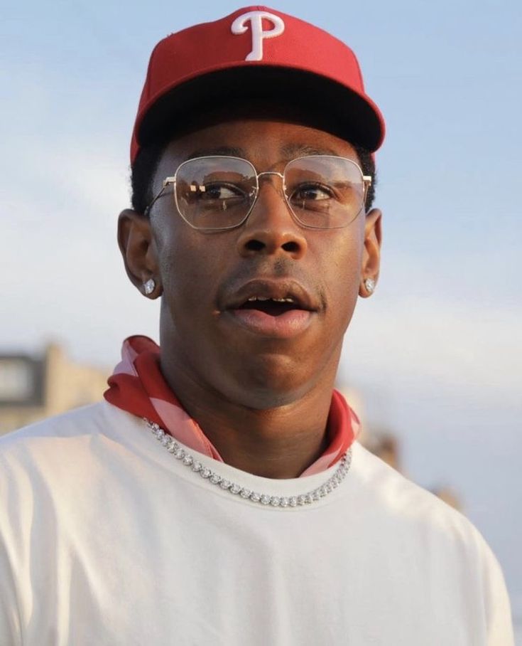 duayz_art's tweet photo. que difícil ser ativa por aqui 😭😭
voltando com minha última fanart favorita 🍉⭐
❤️ + 🔃 = artista feliz
#art #fanart #tylerthecreator #ilustration #comns https://t.co/CkoIVdh2De