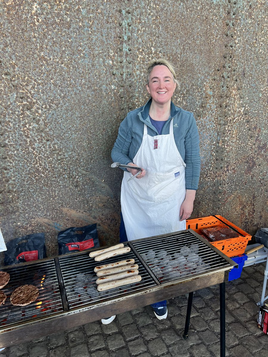 Our customers and friends had a break from winter maintenance this afternoon and joined us for a boatyard bbq. Even the sun came out!☀️Thanks to McCaskie Butchers for supplying the delicious burgers and sausages which were cooked to perfection by Kirsty and Andy. 🍔🌭🍻