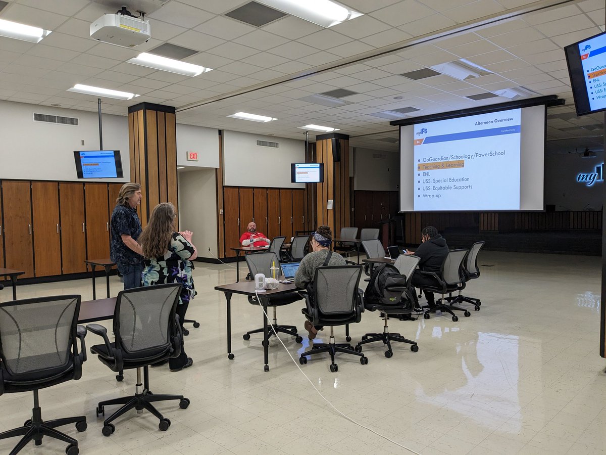 Recurring Onboarding was a hit again yesterday! We love setting up new #TeamIPS staff for success! @IPSSchools #watchuswork #watchuslearn #onboarding #professionallearning