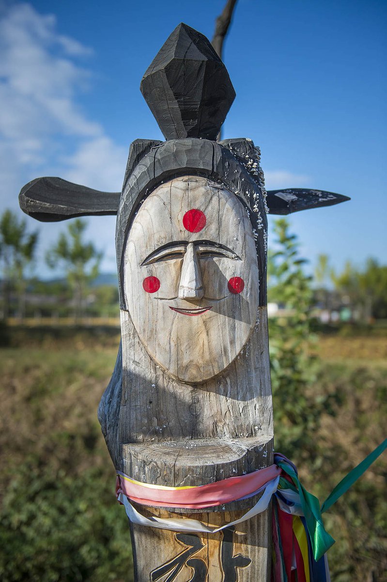 La #CoréeduSud est l’un de ces rares pays où il est encore possible d’être surpris. Alors, [cette semaine] partons caresser la toison du tigre à rebrousse-poil.

Partagez-nous vos meilleurs souvenirs de "la petite Corée en commentaire  #mondayinspiration 

🖌 &amp; 📷 : C. Migeon