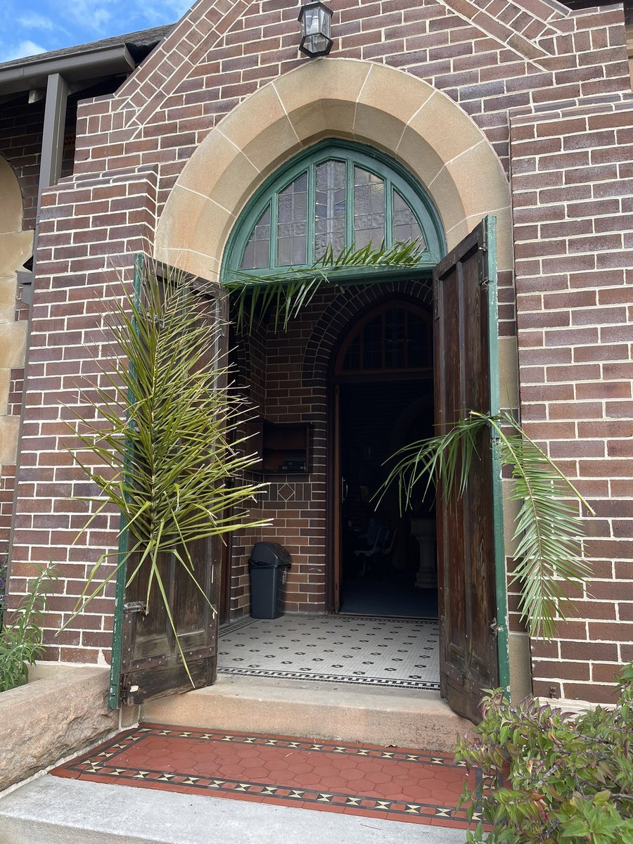 matthewmoffitt's tweet image. THERE ARE PALMS!! @cciw