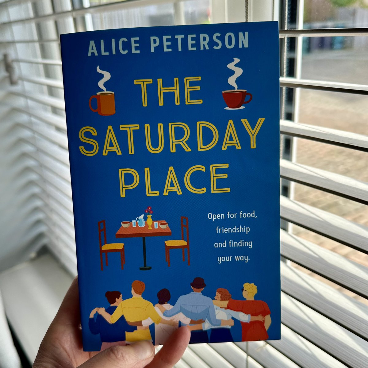📚📮#BookPost📚📮

What perfect timing for this aptly named book for the weekend!

#TheSaturdayPlace by <a href="/AlicePeterson1/">Alice Peterson</a> is open for food, friendship and finding your way.

Sounds like a lovely cosy read, thank you to <a href="/bedsqpublishers/">Bedford Square Publishers</a> for sending this copy📚

#BookTwitter