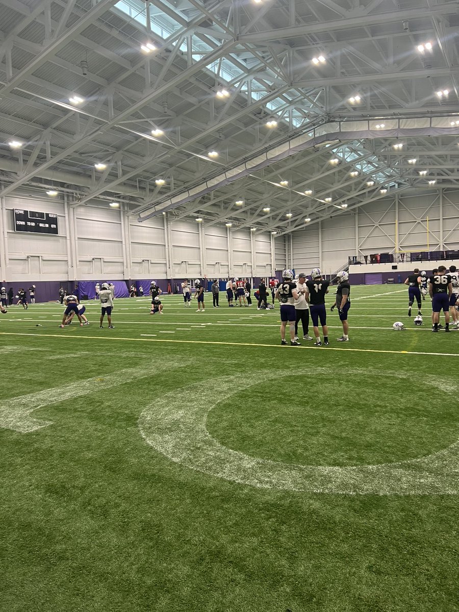 Had a great time at Holy Cross! Thank you @CoachVaganek for the invite! Cant wait to get back on campus. @CoachBFitz @MaxRuiz50 @coach_pass @KinslerLatish @JC_EPTSSTRONG