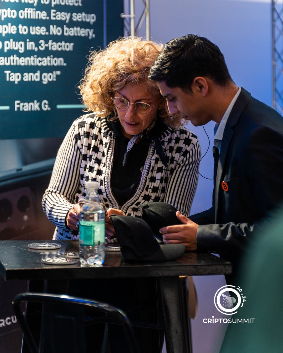 CriptoSummit's tweet photo. Compartimos algunas de las imágenes que nos dejó #CriptoSummit2024 en Chile el pasado 20 de marzo.
¡La Revolución Financiera ya partió! y tú eres parte de ella.
Agradecemos a nuestros sponsors que hicieron posible el desarrollo de este evento
Platinum: @EXNESS @blockassetmgmt https://t.co/HiV2FWPitD