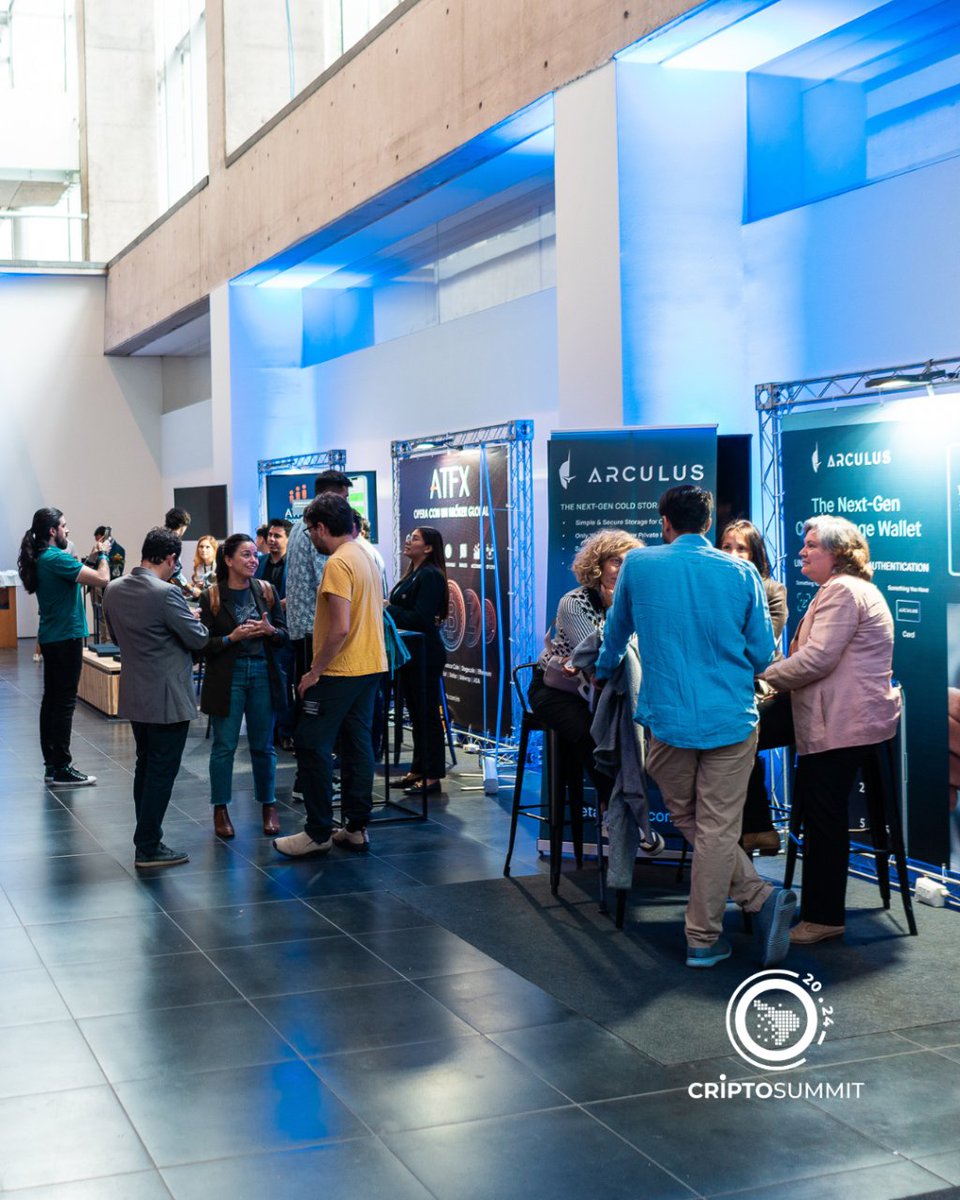CriptoSummit's tweet photo. Compartimos algunas de las imágenes que nos dejó #CriptoSummit2024 en Chile el pasado 20 de marzo.
¡La Revolución Financiera ya partió! y tú eres parte de ella.
Agradecemos a nuestros sponsors que hicieron posible el desarrollo de este evento
Platinum: @EXNESS @blockassetmgmt https://t.co/HiV2FWPitD