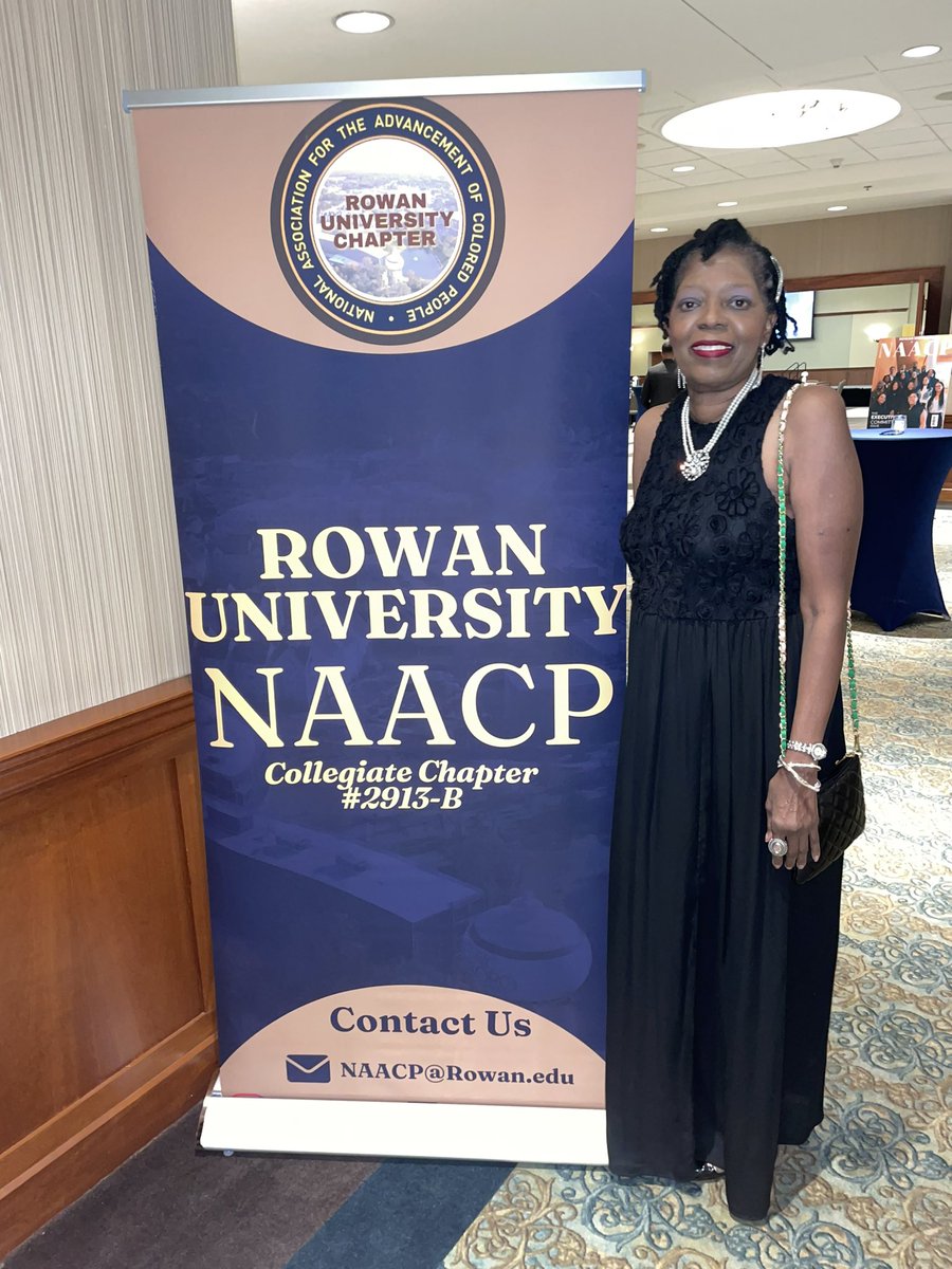 MLBURNEY's tweet photo. Beyond grateful! A heartfelt thank you to @RowanUniversity @NAACP Collegiate Chapter for selecting me to receive its first ever Alumni Impact Award last night! It was a lovely event. My heart is filled with joy.
#NobodyButGod
#RowanPROUD
#NetworkingGala
#NAACP
🤎💛🤎 https://t.co/Uw687lblmD
