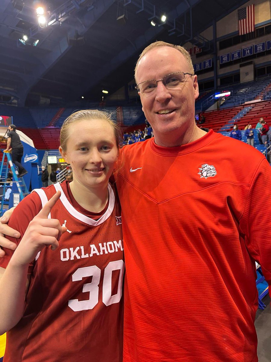 One of the all time greats 🐐 Couldn’t have asked for a better high school coach!! Thank you for making me better on and off the court. So thankful for all the memories over the years❤️ Congrats on a legendary coaching career @LadyPupsBB