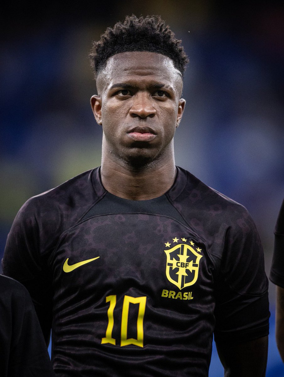 imporsports's tweet photo. Que tal a camisa preta da Seleção por só R$139,90? 🇧🇷

Corre lá no site 👉 https://t.co/0tdMAecY1h https://t.co/0BobOTv5Zg