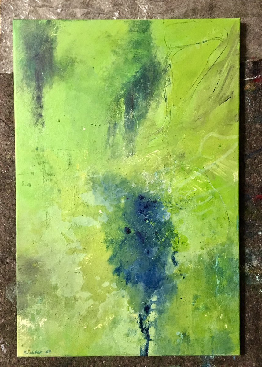 Finally spring is back and green returning to my paintings. #abstractart #acrylicpainting