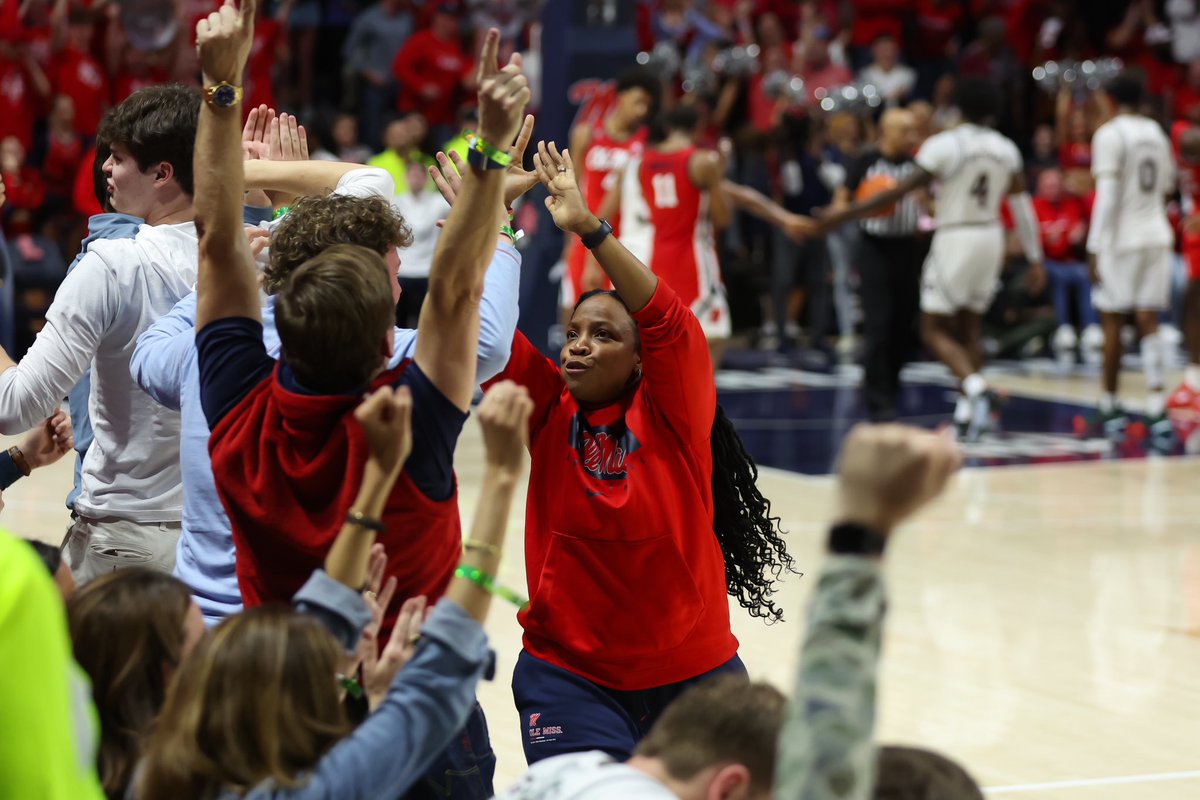 OleMissMBB tweet picture