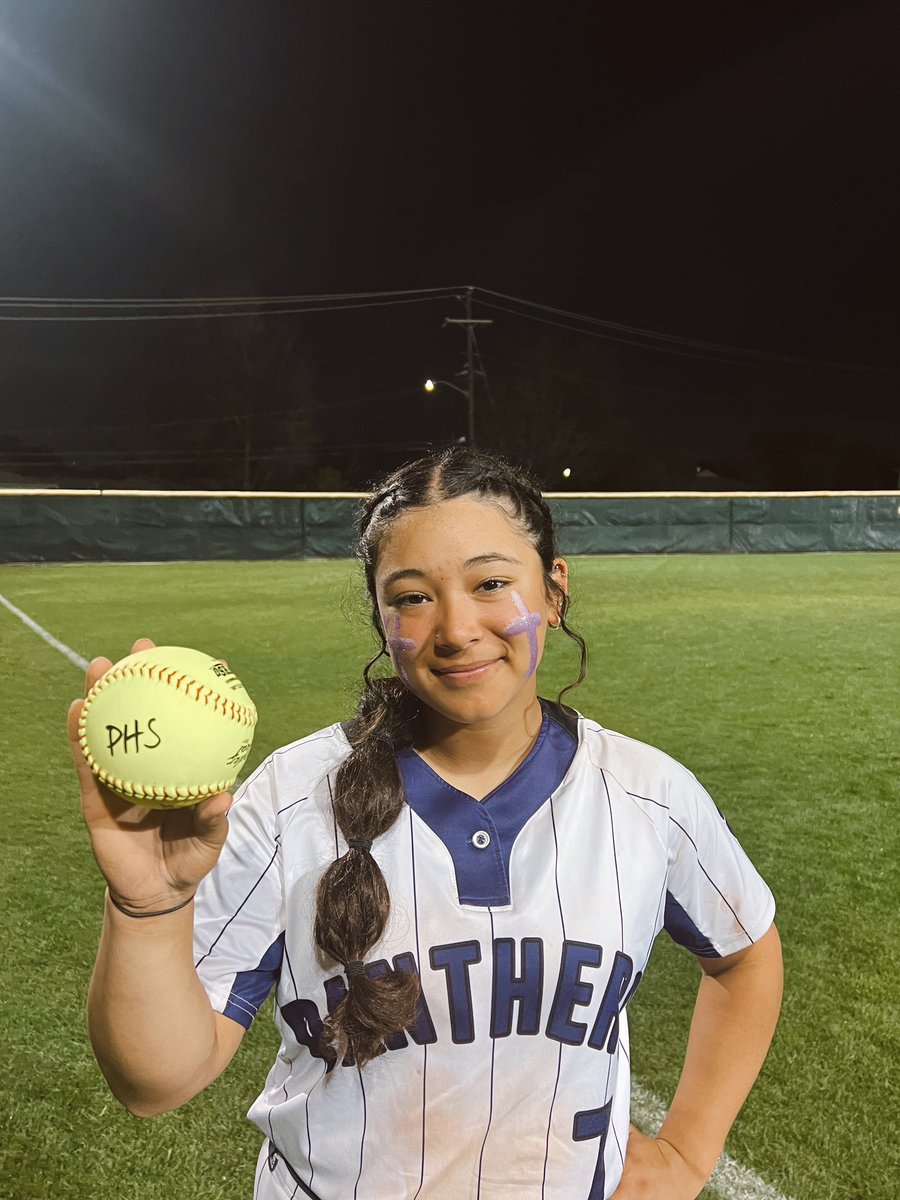 PaschalHSSB's tweet photo. Got that W against Chisholm Trail yesterday!! Breanna Rodriguez had a beautiful home run and the girls played hard!!! Let’s keep up the good work ladies! https://t.co/jWvmcte2nM
