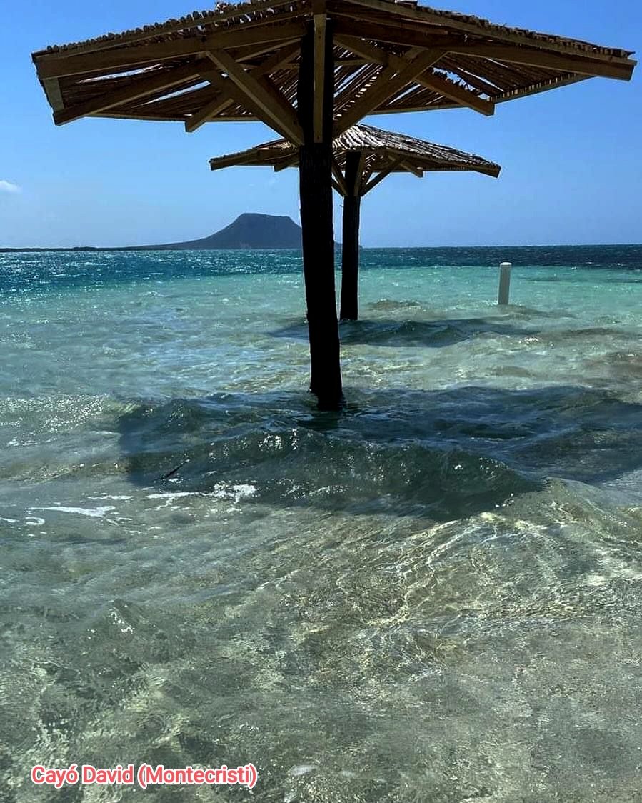 HI3K__'s tweet photo. Cayo David Montecristi RD.. #cayodavid #montecristiRD #oceanolimpio #mar #solyarena #playasdominicanas #reservanatural #morrodemontecristi #airepuro https://t.co/lNAIObAnuW