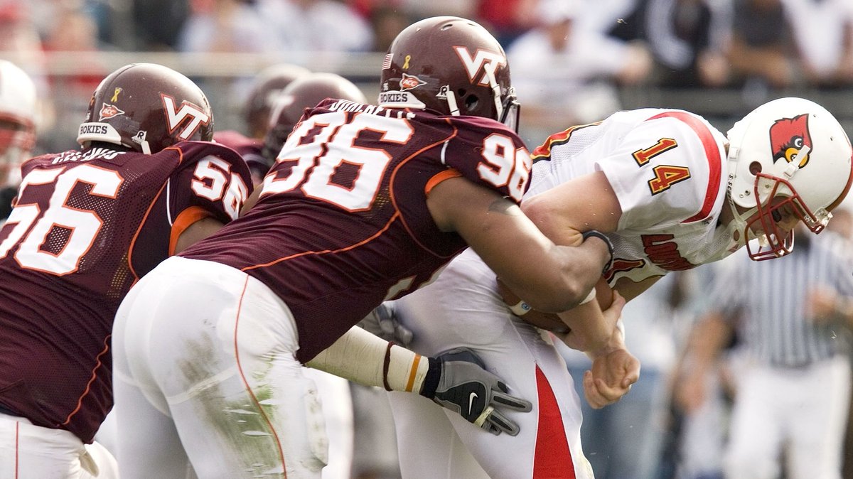 Happy Birthday, Noland Burchette!! 🎉🎂🎈🎊🎁🎉🎂🎈🎊🎁 DE Noland Burchette, of Richmond, had 137 tackles, 10.5 sacks and 18.5 tackles for loss for the #Hokies. 🦃 #LunchPailD 💼 #Sacksburg