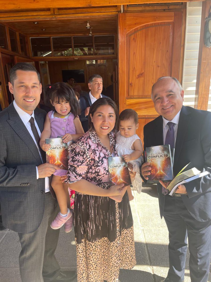 Hoy impacto Esperanza 2024!
Viva la entrega, Conflicto de los Siglos.
San Ramón La Granja, Mision sur Metropolitana de Chile.!
Pr Camilo Mora, su familia y su iglesia.! 👏🏻