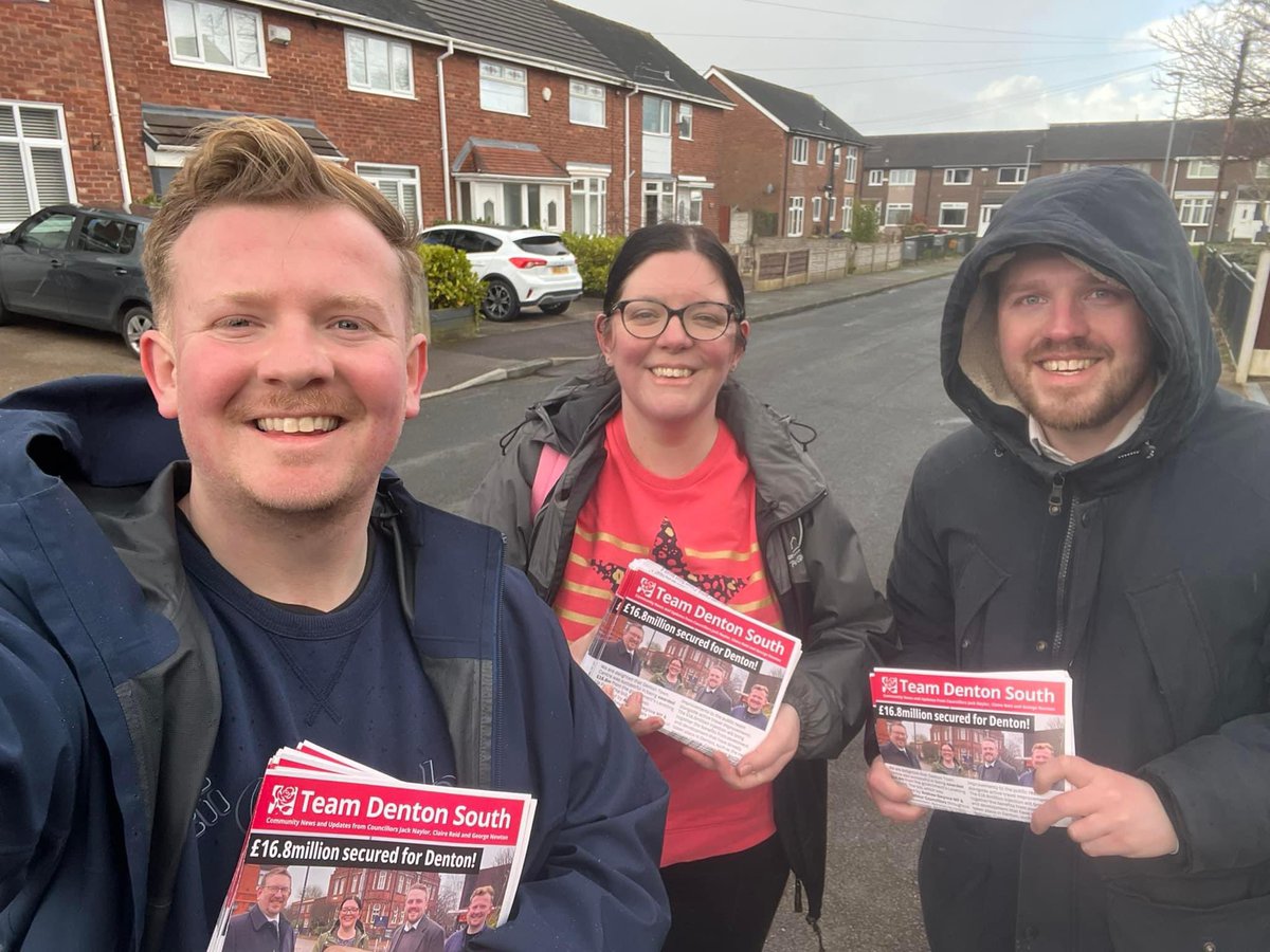 We dodged the wind and rain this morning to deliver our latest leaflet in Haughton Green ☔️ It takes us a few weeks to get round the 6,000 homes across Denton South but you’ll soon have your copy if you haven’t already!