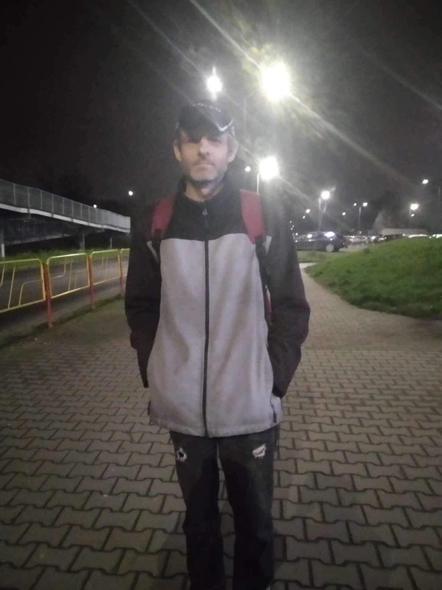 Jeśli uznacie, że warto pomóc Panu Sebastianowi stanąć na nogi i znaleźć pracę, będę wdzięczny za każde polubienie i RT🥹

Proszę przeczytajcie🙏

„Dobry wieczór Panie Damianie 🙂
Piszę do Pana jeszcze raz, ale tym razem w innej sprawie. Kilka dni temu podszedł do mnie pewien Pan