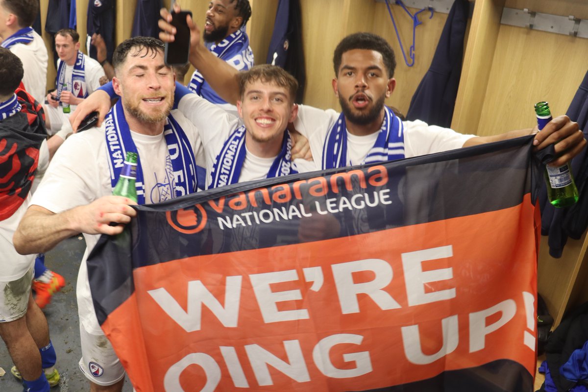 ChesterfieldFC's tweet photo. 😍

#Spireites https://t.co/MNzGc81x2z