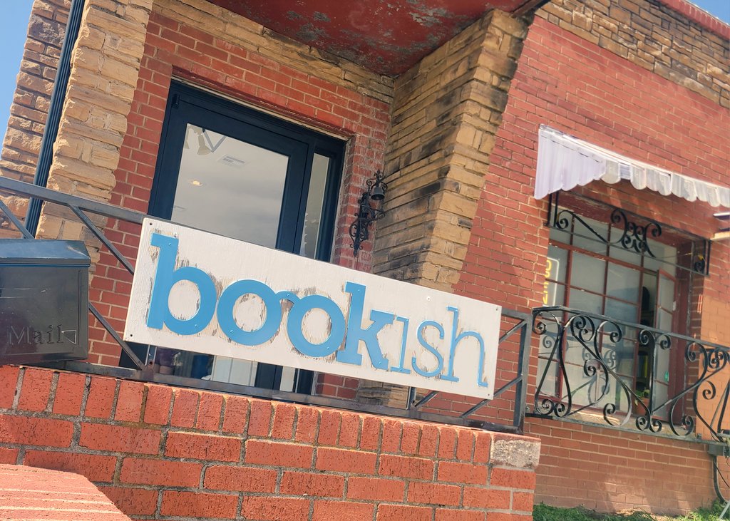 Great new addition to the Memorial Park neighborhood. Used bookstore Bookish with its grand opening today. NE corner of 36th/Western.