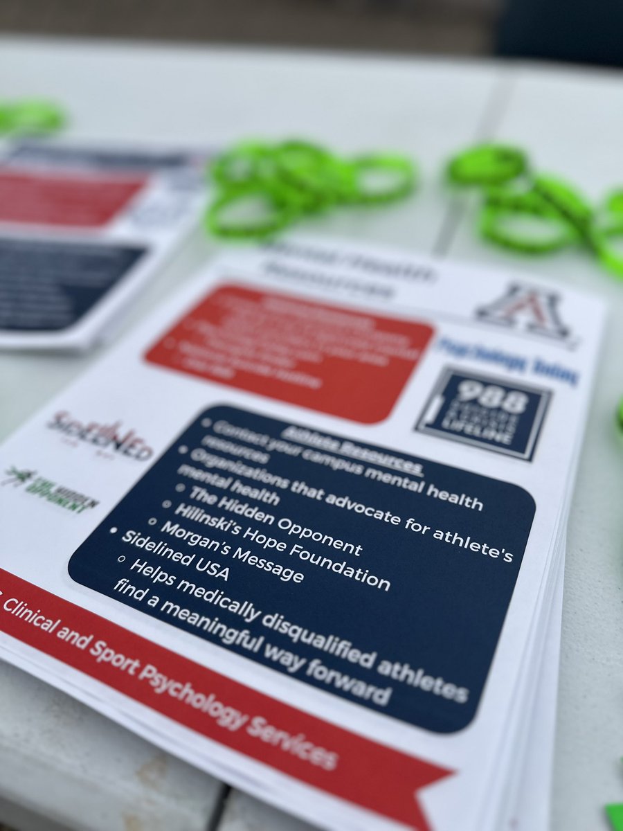 𝗠𝗘𝗡𝗧𝗔𝗟 𝗛𝗘𝗔𝗟𝗧𝗛 𝗔𝗪𝗔𝗥𝗘𝗡𝗘𝗦𝗦 𝗠𝗘𝗘𝗧💚

Check out the <a href="/AZSport_Psych/">Arizona Clinical and Sport Psychology</a> Mental Health Awareness stand located by the grandstands for more on the resources Arizona provides

#BearDown | #BeLezoLike