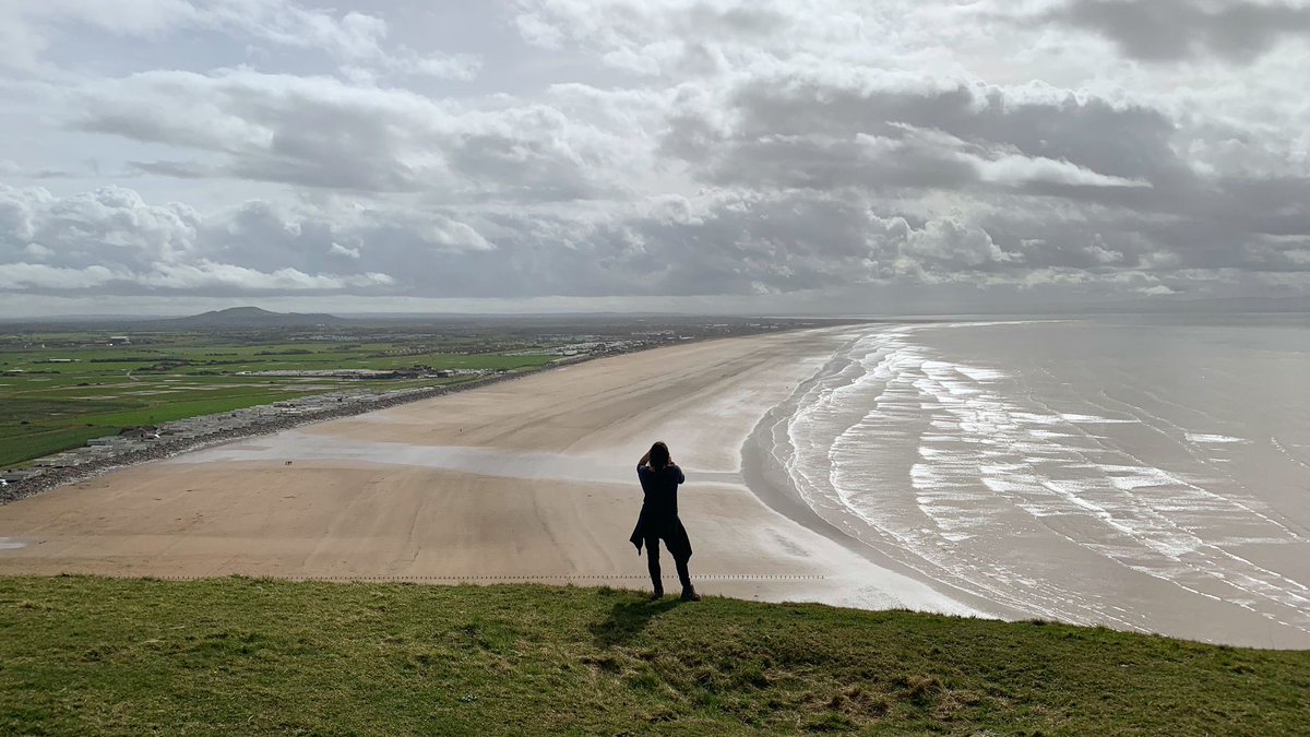 Would you like to discover the hidden history of Brean Down? Next month join one of our knowledgeable guides for a fascinating tour of this striking coastal landmark. Tours are free but booking is recommended - find out more here👇 bit.ly/NTBreanDownEve… 📸 Laurence C