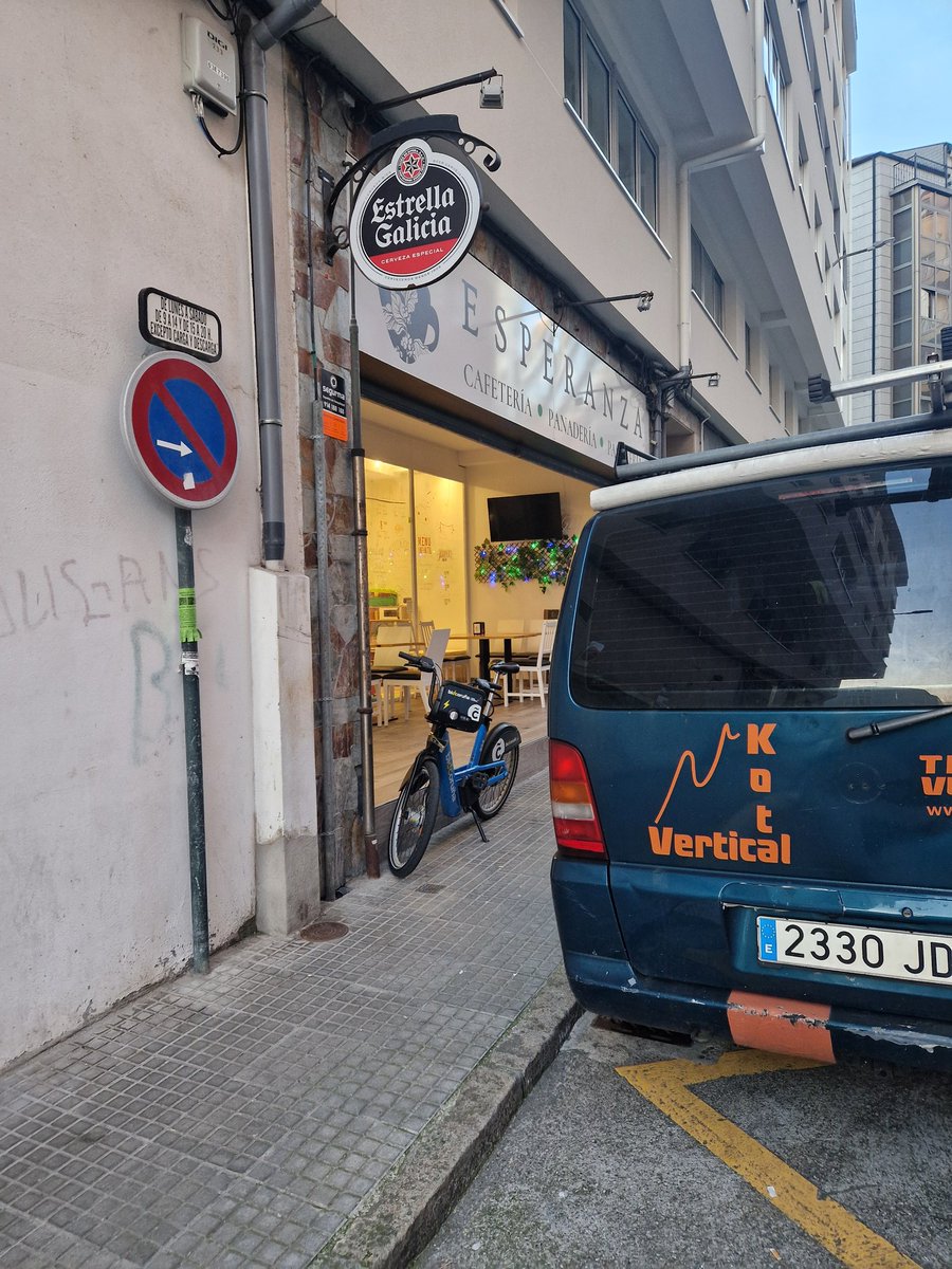 Victor (@victor_mpi) on Twitter photo Bicicleta eléctrica de BiciCoruña n 954 calle San Diego 19:35 de hoy aparcada delante de un bar. Mientras tanto, habrá quien necesite una y no haya disponibilidad. <a href="/NoelaBao/">Noela Bao</a> <a href="/bicicoruna_gal/">bicicoruna</a> <a href="/ConcelloCoruna/">Concello da Coruña</a> <a href="/liza_mobi/">Mobi-liza</a> <a href="/CorunaSostible/">A Coruña Sostible</a> Bicicleta eléctrica de BiciCoruña n 954 calle San Diego 19:35 de hoy aparcada delante de un bar. Mientras tanto, habrá quien necesite una y no haya disponibilidad. <a href="/NoelaBao/">Noela Bao</a> <a href="/bicicoruna_gal/">bicicoruna</a> <a href="/ConcelloCoruna/">Concello da Coruña</a> <a href="/liza_mobi/">Mobi-liza</a> <a href="/CorunaSostible/">A Coruña Sostible</a>