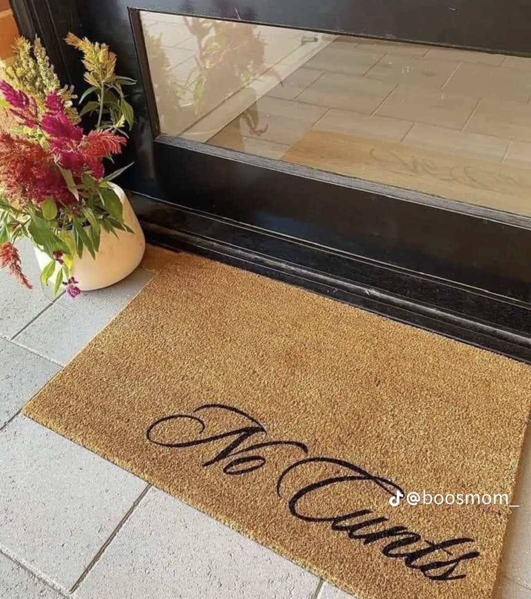 #AfternoonDelight 😭😅. I need this doormat for my 9th X account