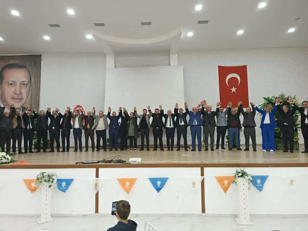 s_yasayan's tweet photo. Ardeşen sevdamız salonlara sığmaz 💚💙

Bir kez daha, hep birlikte tarih yazacağız.

Ramazan Topçu kardeşimle birlikte Ardeşen'imiz için kurduğumuz hayallerimizi, hedeflerimizi bir bir gerçekleştirmek için durmadan, yorulmadan çalışacağız.

📌Kazanan Tunca, başaran Ardeşen olacak https://t.co/3dROjyoowj