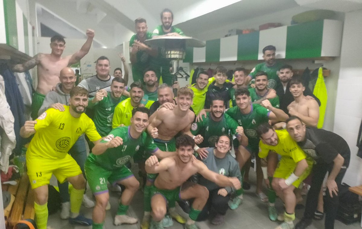 Locos de remate 🤪. 

➕3⃣  🍍💪🏻. 

#HacernosGrandes ☝🏻💪🏻

#SomosManchaReal 💚💜

#YoSoyVerde 🦾