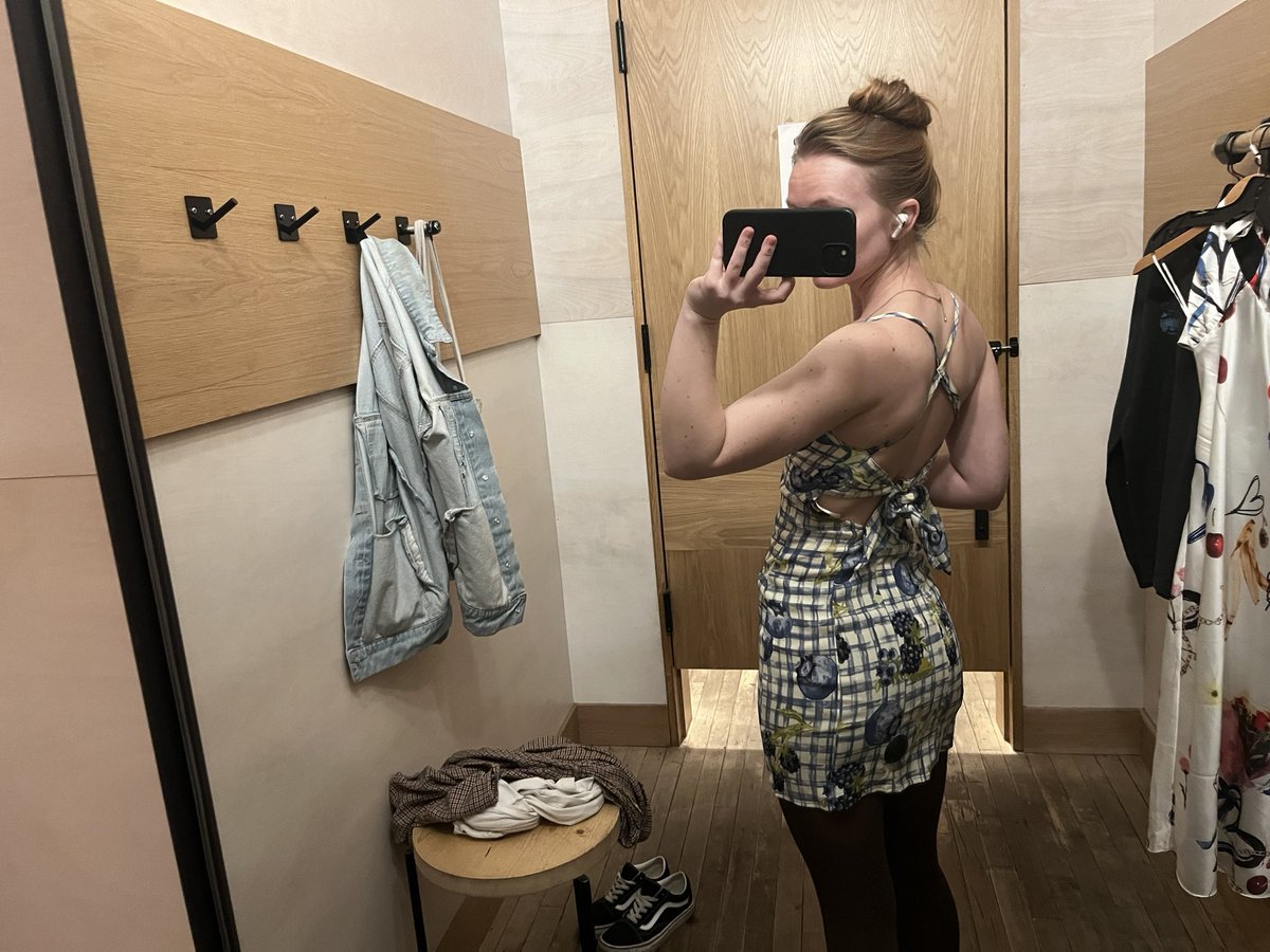 ur on twitter, im listening to piano covers of weezer and becoming a picnic blamkie. we r not the same.