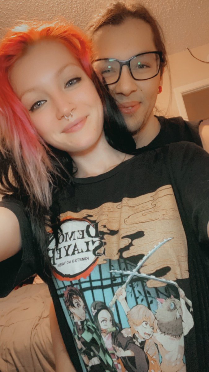 hyperionduality's tweet image. This woman is just wonderful 💖 
But she stole my shirt 🙄