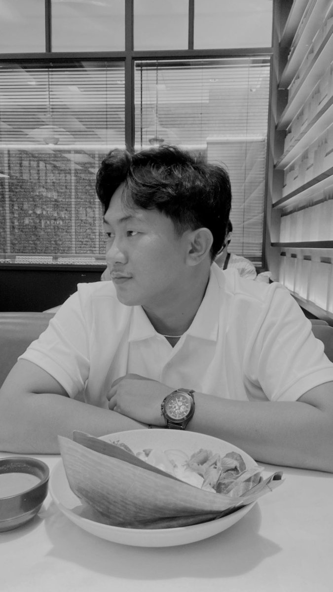 slicebeeff's tweet image. black &amp;amp; white