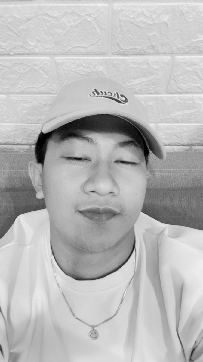 slicebeeff's tweet image. black &amp;amp; white