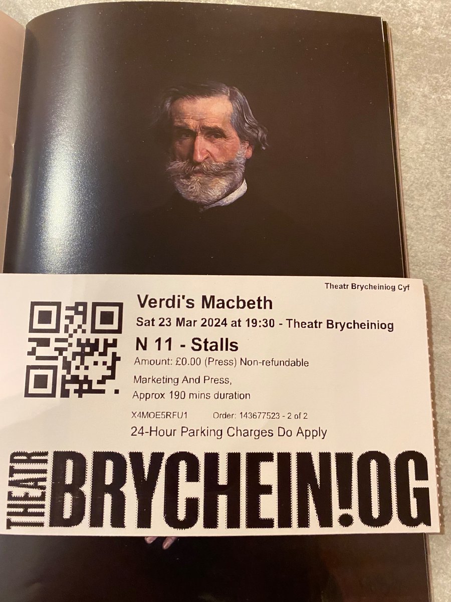 At the Brecon, Mid-Wales Opera production of Verdi, Macbeth, tonight. This fine company has lost its Arts Council funding. Why? This may be the last major performance by Mid-Wales. @operamagazine @Operanow @BBCRadio3 @croberts100 @CIoJournalist @ColonelAndy @PetrocTrelawny