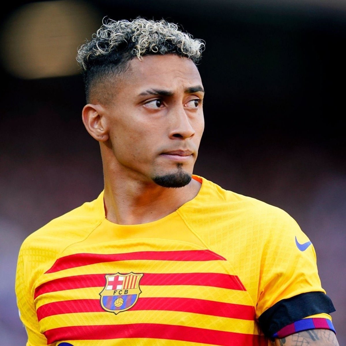 Aceptaríais la oferta de 100M por Raphinha?

🔁 NO
❤️ SI