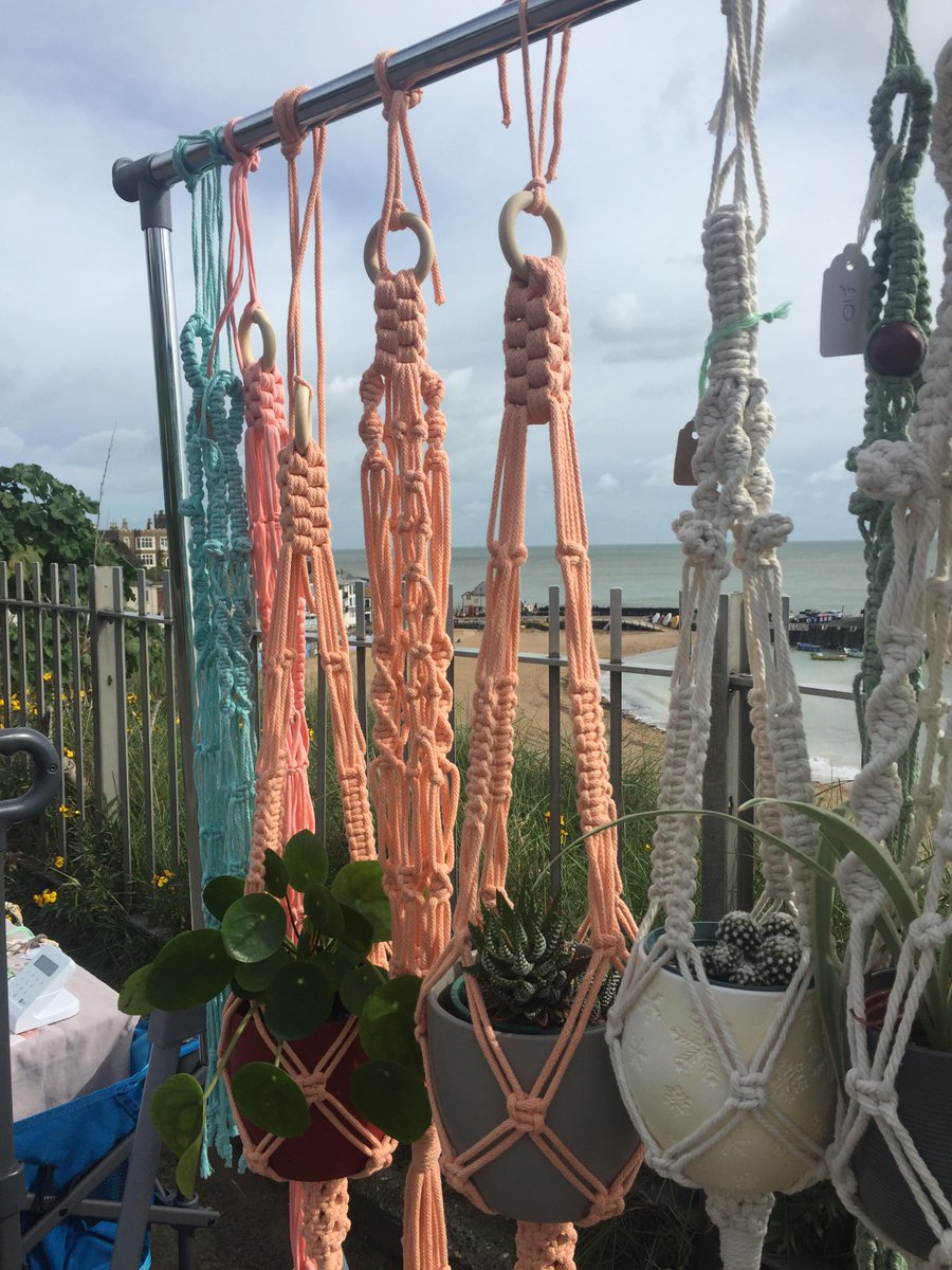 Evening #NetworkWithThrive! Did you have interesting weather where you are? Plenty of sun, wind, rain and hail all in one day here in #Broadstairs! It was a good morning and lots of friendly people out. #macrame