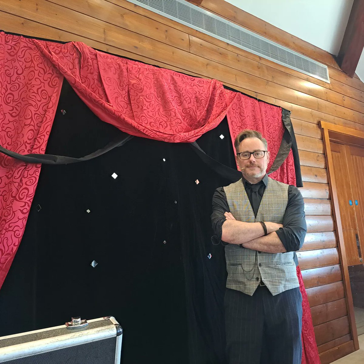 Simonmagic1's tweet image. Ready to rock here @CastleMembers
