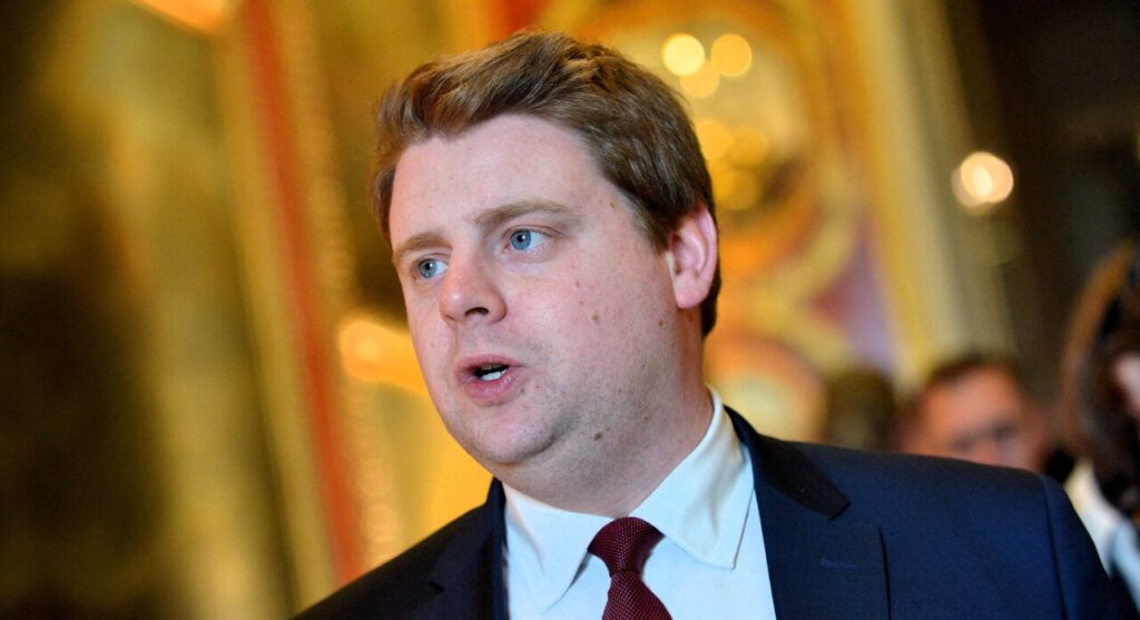 BasseCourFr's tweet image. &quot;Le sénateur Sébastien Fagnen de Cherbourg rejoint le groupe de suivi sur le Zéro artificialisation nette le 6 février 2024. Des auditions en mars mais où sont les actions concrètes? #ZéroArtificialisation #Cherbourg #Sénat&quot;