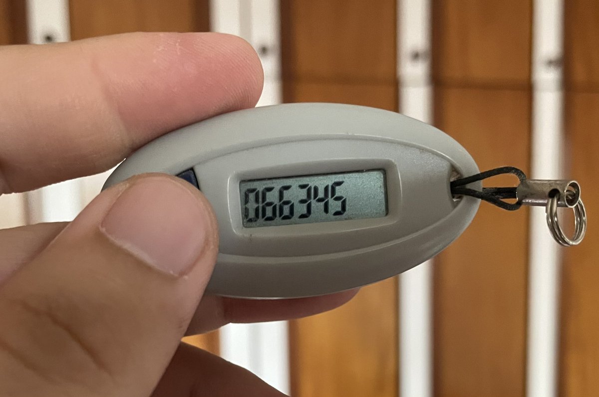 E pensar que isso aqui já foi o ÁPICE da tecnologia e segurança bancária