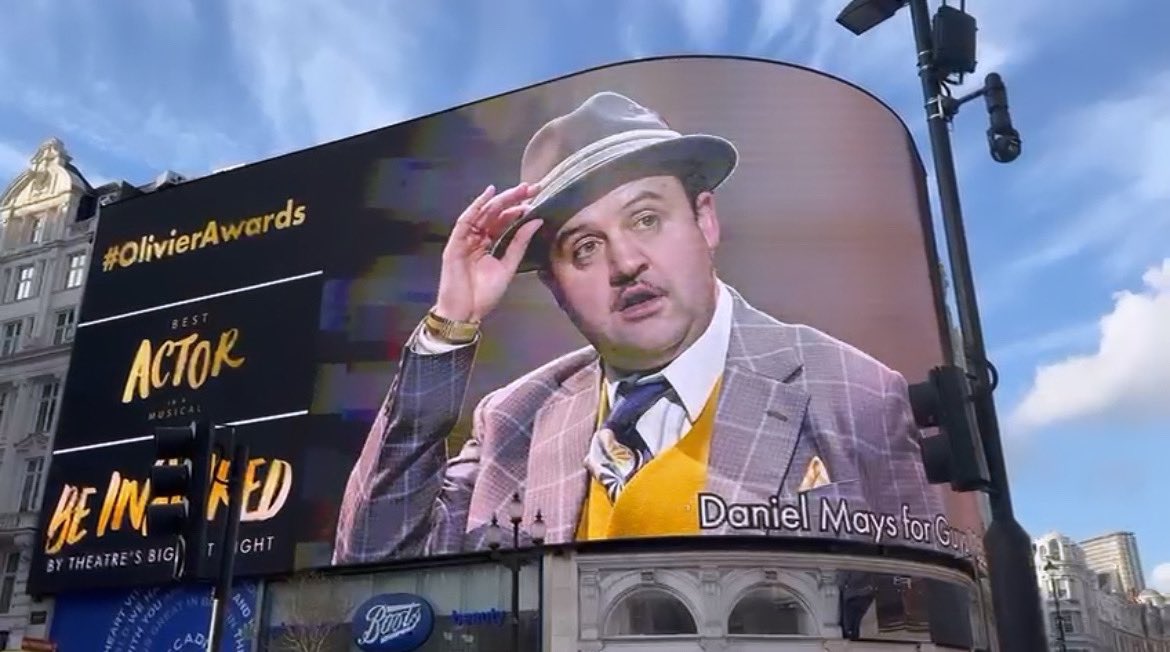 It seems they put any old riff raff up on the Piccadilly Lights these days? 🙄 Best Actor in a Musical nominee @OlivierAwards 🎶 #GuysAndDolls @_bridgetheatre 🎲