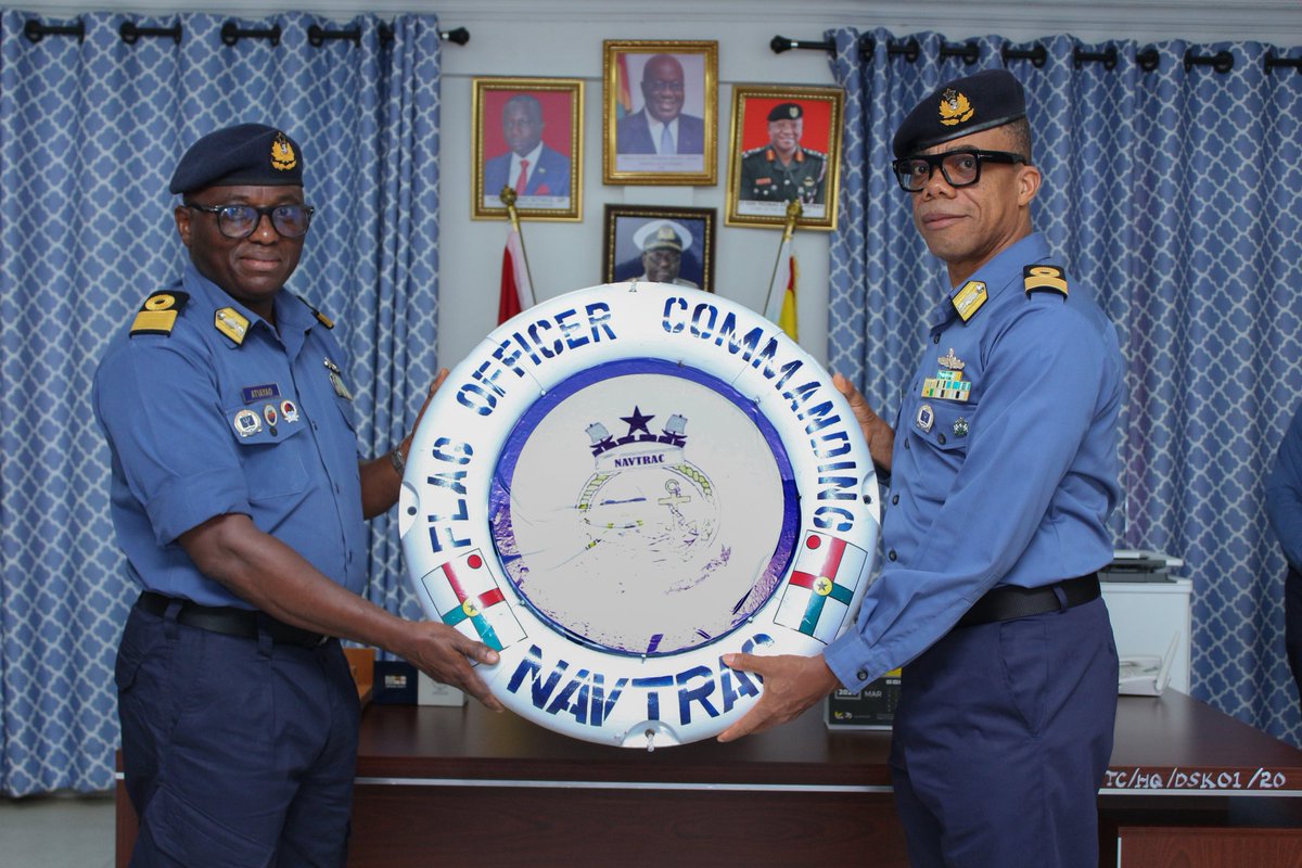 COMMODORE BEK ATIAYAO HANDS OVER COMMAND OF NAVTRAC TO COMMODORE ASIEDU LARBI Commodore Bright Emmanuel Kojo Atiayao has handed over Command of the Naval Training Command (NAVTRAC) as the Flag Officer Commanding (FOC) to Commodore Asiedu Larb ... facebook.com/share/p/7T9sCQ…