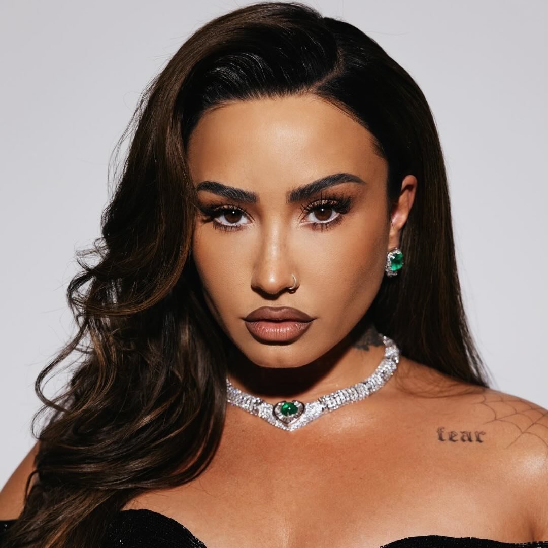 demilovatobr's tweet photo. A evolução do Instagram de Demi Lovato, a thread; https://t.co/kuayKjhFrj