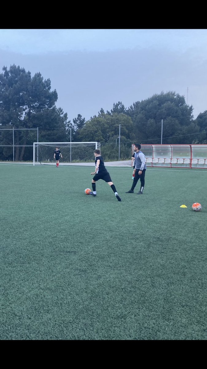 RushcliffePE's tweet image. Evening training ⚽️