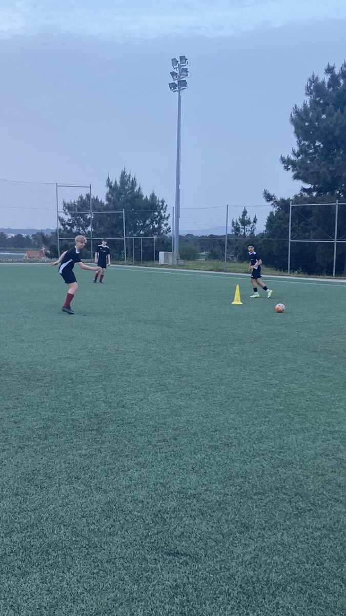 RushcliffePE's tweet image. Evening training ⚽️