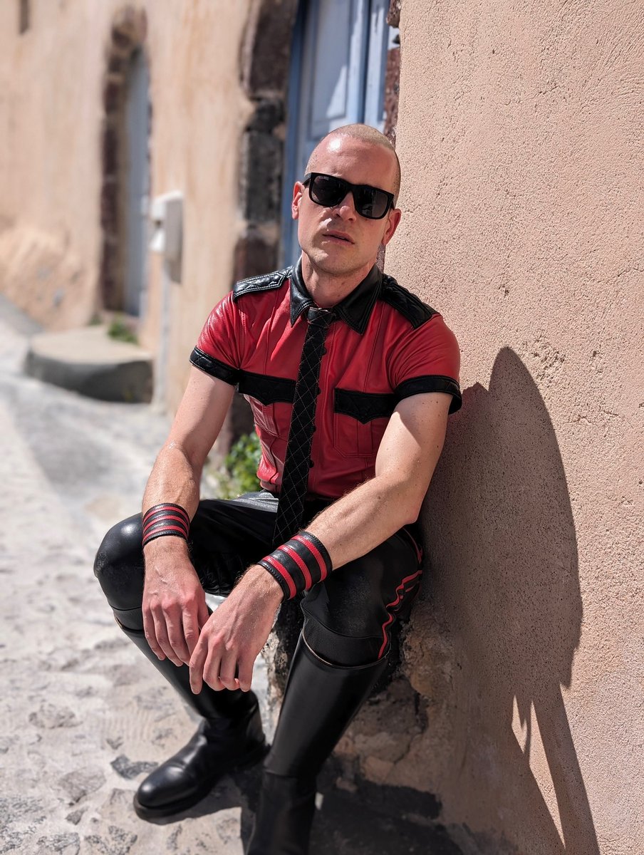 Announcing my owned slave <a href="/collareddavid/">collareddavid</a>