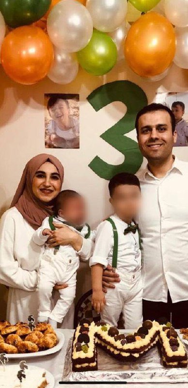 TutsakBebekler's tweet photo. Bafra Cezaevi’nde tutuklu bulunan 2 çocuk babası FerhatNerse AdaletBekliyor
Kayınvalidesi:
“Kızım 8,5 aydır yoğun bakımda yatmakta. Bütün vücudu felç olmuş durumda. Damadım ise cezaevinde. Bir an önce damadımın serbest bırakılmasını çocuklarına bakmasını istiyoruz.”
@MSTanrikulu https://t.co/J6YaxAl1Uu