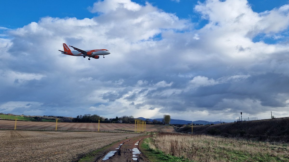 Today in 4; warships, rivers, mud, naval officers in dress uniform, single track riverside path, carrot cake, hot chocolate, blue skies, rainbows, low flying planes, sunshine, tired legs, happy smiles.