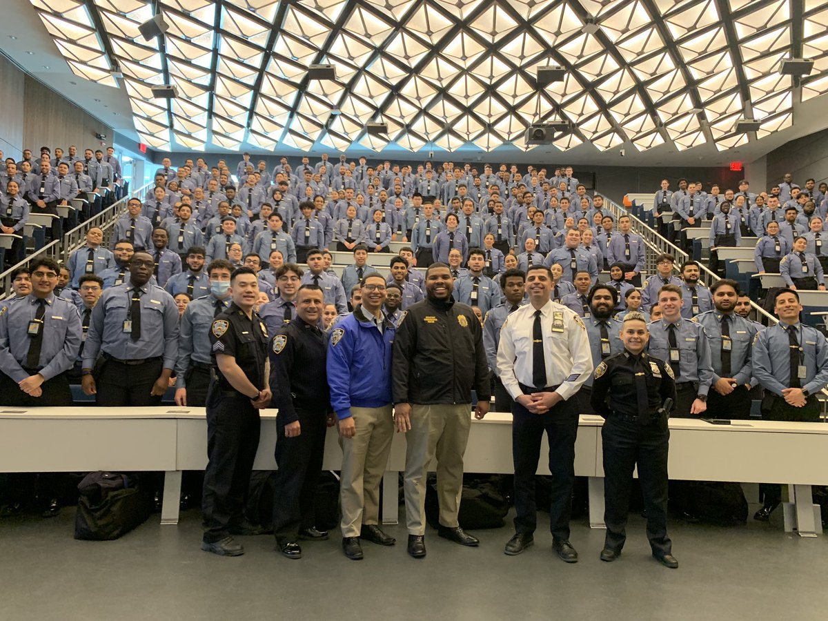 NYPDCadets's tweet photo. During March monthly training, we had the honor of having Assistant Commissioner Alden Foster and Officer Angel Familia addressed the #nypdcadets on the importance of knowing how to communicate with the Deaf and Hard of Hearing Community. https://t.co/3IsVcH98fD