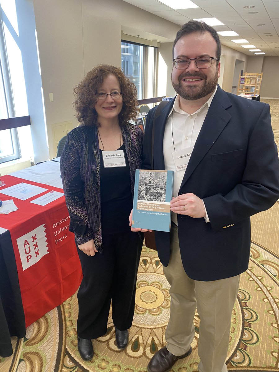 James Seth, author of ‘Maritime Musicians and Performers on Early Modern English Voyages’, with our senior commissioning editor @egaffney4 at @RSAorg in Chicago. Thanks for saying hello!
