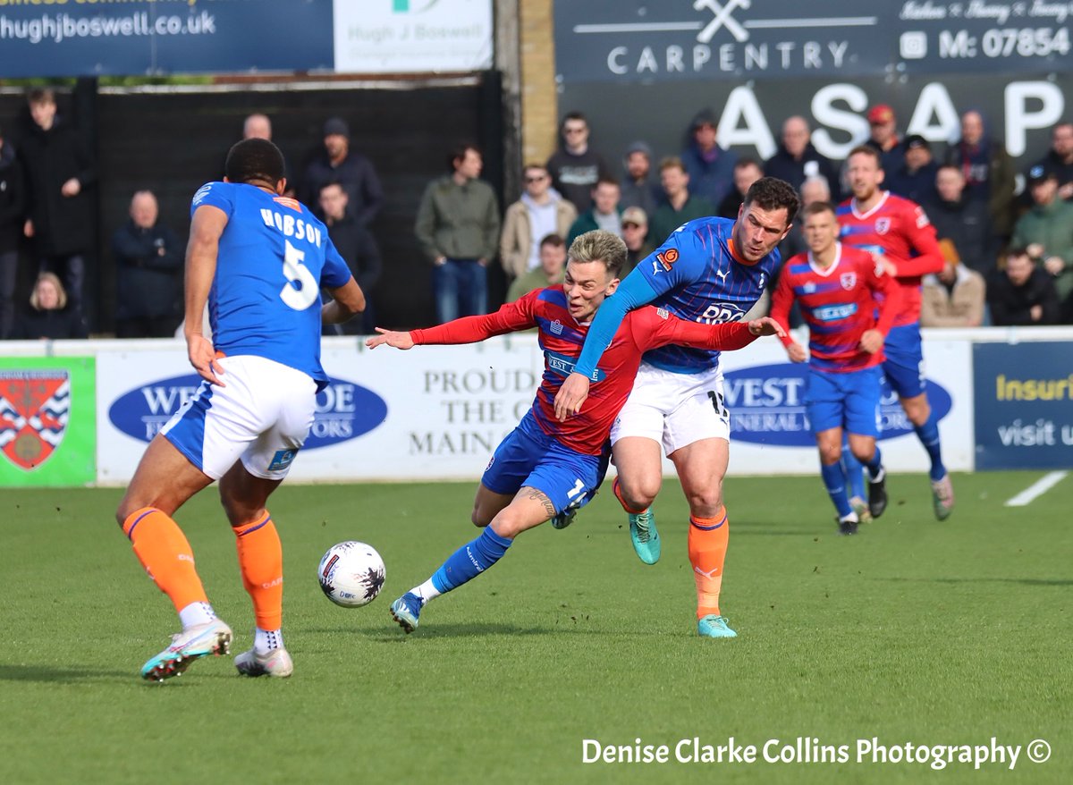 ACTION SHOT - 23/03/2024 Dagenham & Redbridge FC  v Oldham Athletic FC #ryanhill #shaunhobson #harrisonmcgahey #dagenhamandredbridgefc #dagenhamredbridgefc #dagenham #football #vanaramaleague #nationalvanaramaleague #oldhamathleticfc #oldham